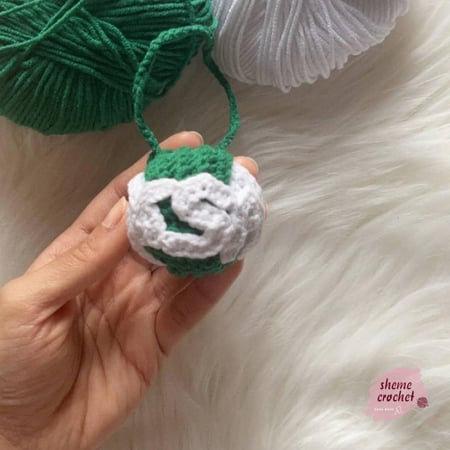كروشيه ميدالية الكُرة