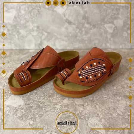 حذاء طبي جملي تطريز يدوي صوف كتان