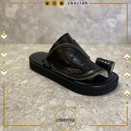 حذاء أسود لاين زيتي تطريز يدوي صوف كتان