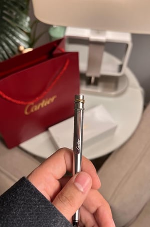 قلم كارتير + تنحت عليه اسم