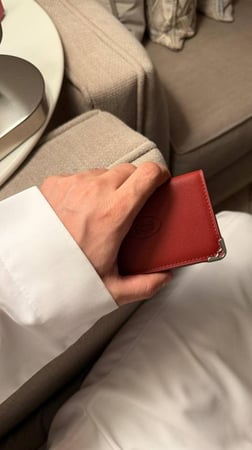 بوك كارتير دم الغزال