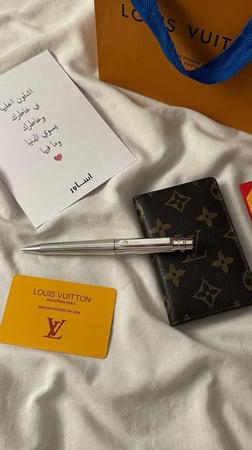 طقم بوك وقلم مع الملحقات
