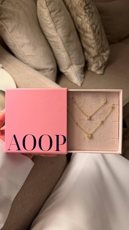 سلسال نسائي من براند اوب