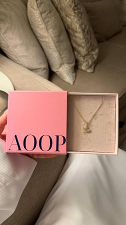 سلسال نسائي البطه