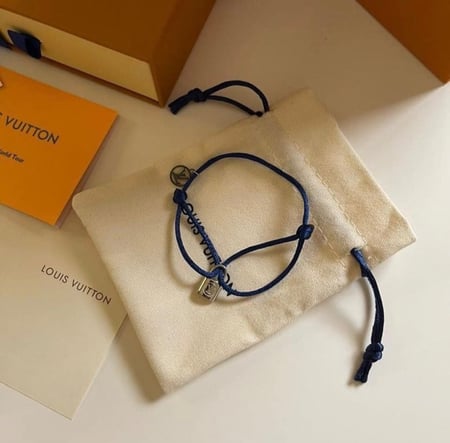 لويس فتون قفل