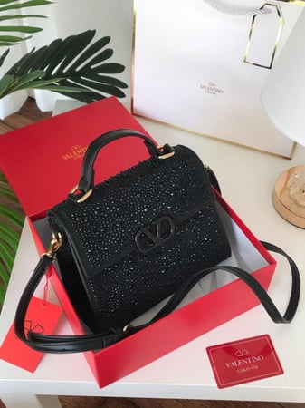 شنطه فالنتينو