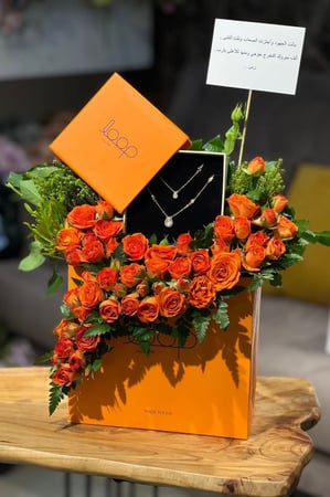 سلسال نسائي من ماركة اوب