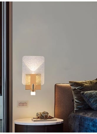 أبليك جداري إضاءة ليد | إضاءة جدارية من الأكريليك – مصباح حائط داخلي 5 واط بثلاثة أوضاع إضاءة – تصميم عصري أنيق لغرفة النوم والمعيشة والممرات 7704