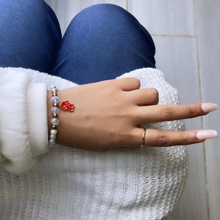 mickey hand