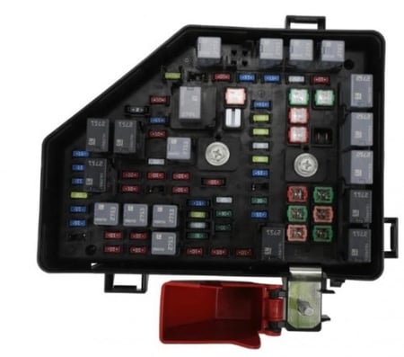 علبة فيوزات خارجية اكاديا/ترفيس 12/07