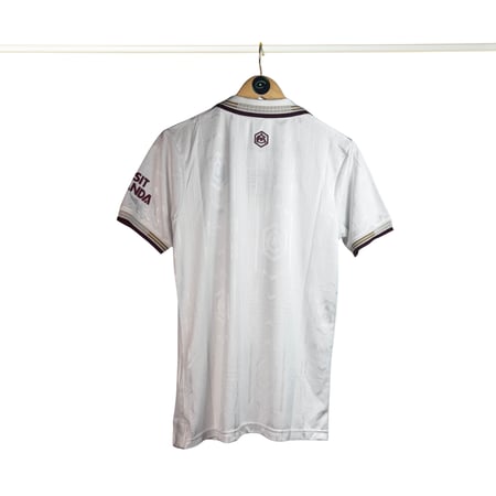 تيشيرت آرسنال الثالث فئة لاعبين لموسم 2026 - 2025