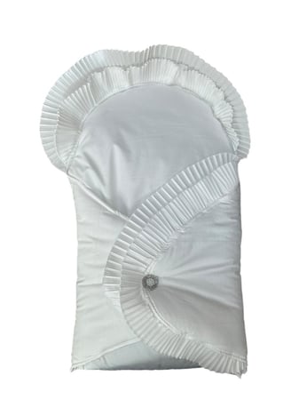 مدس مواليد أبيض استقبال