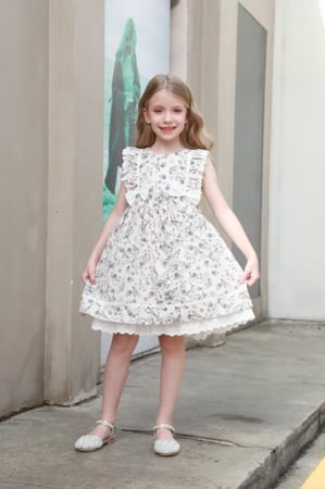 فستان بناتي بطبعة ورد أزرق