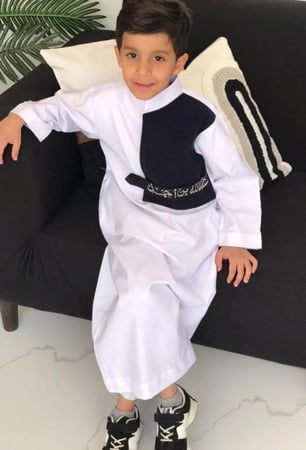 ثوب اطفال بالاسم - اسود