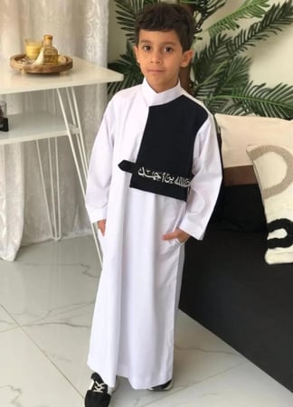 ثوب اطفال بالاسم - اسود