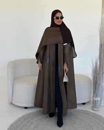 طقم الشتاء عبايه + سديري (اختياري)