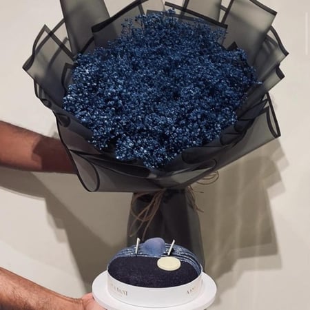 هدية هلالية الفاخرة مع كيك بلو فلفت أني وداني - لمسة من الفخامة