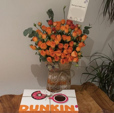 دونات دانكن مع ورد: لأن التفاصيل الصغيرة تصنع  الذكرى