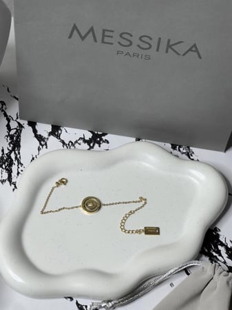 أسوارة  MESSIKA معدن ذهبي بكريستالات