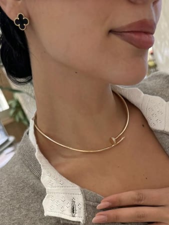 عقد جوست آن كلو carter - ذهبي