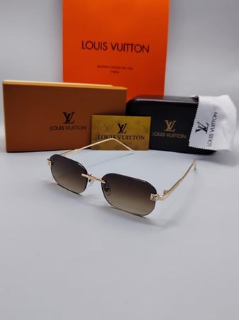 نظارة لويس فيتون اطار ذهبي -عدسة اسود