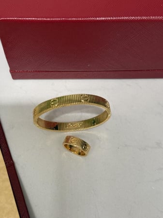 أسوارة + خاتم cartier مقاس 15 سم ذهبي