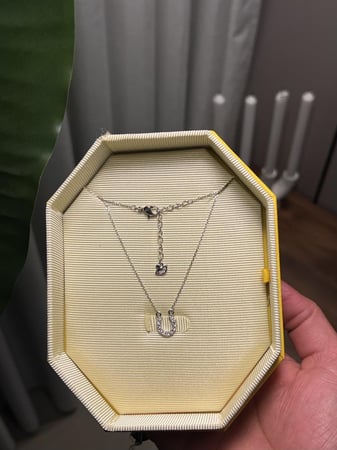 سلسال سوارفيسكي فضي