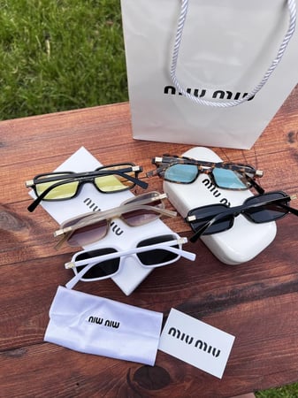 نظارة miu miu