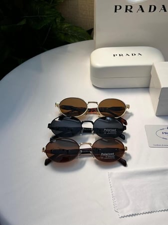 نظارة prada- ملون