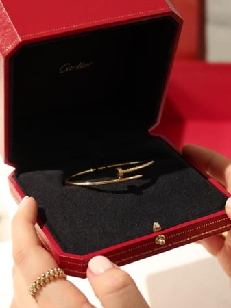 إسوارة carter المسمار الماسية - ذهبي