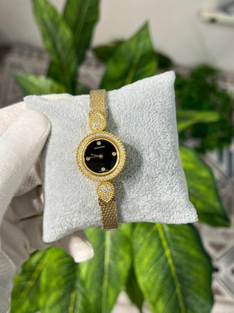 ساعه بوشرون- نسائي