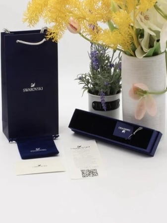 جميع ملحقات SWAROVSKI