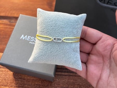 أسوارة MESSIKA خيط ملون فضي