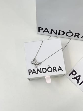 سلسال باندورا PANDORA فضي مع كرستال