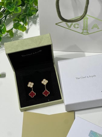 حلق Van cleef عودي