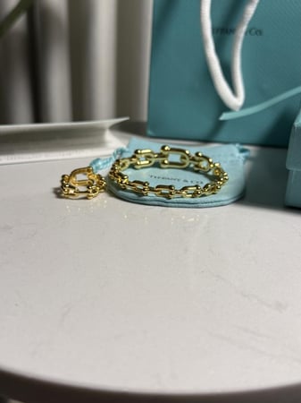 اسوارة Tiffany ذهبي