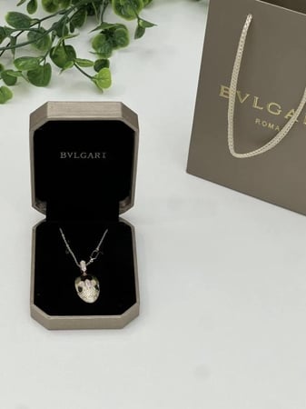 سلسال BVLGARI الماسي لون ذهبي