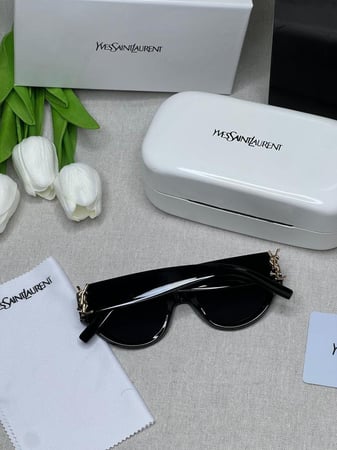 نظارة - سان لوران أسود