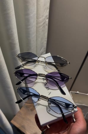 مجموعة نظارة prada ثلاث الوان