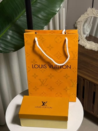 نظارة LOUIS VUITTON