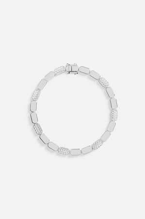 اسوارة داينتي apm