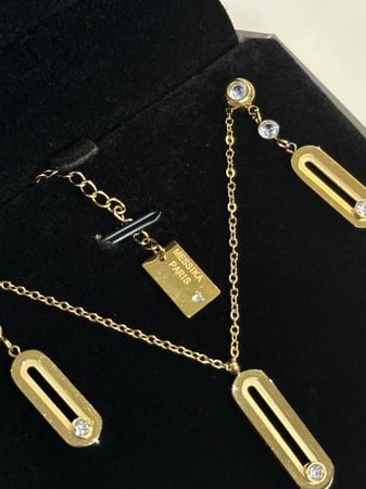 سلسال MESSIKA معدن ذهبي مع حلق