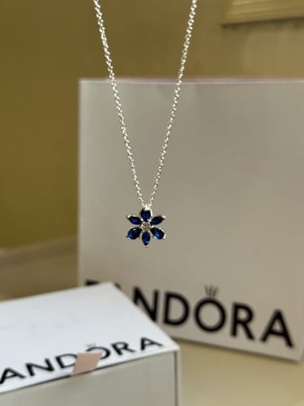 سلسال باندورا PANDORA زهرة المحيط