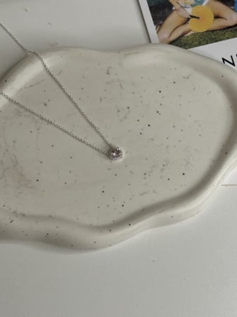 سلسال باندورا PANDORA كريستالة وردي