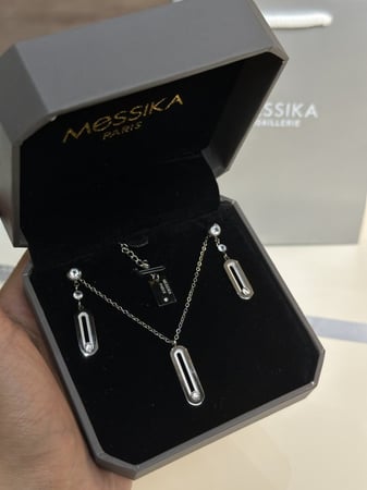 سلسال MESSIKA معدن فضي