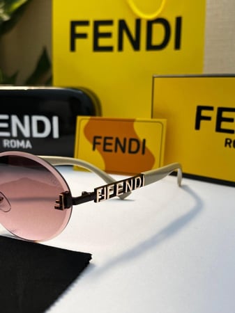 نظارة  Fendi - ملون