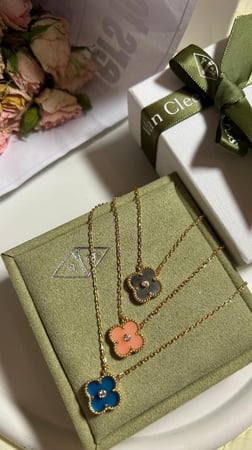 سلسال  Van cleef