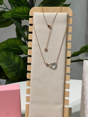 سلسال سوارفيسكي قولد روز