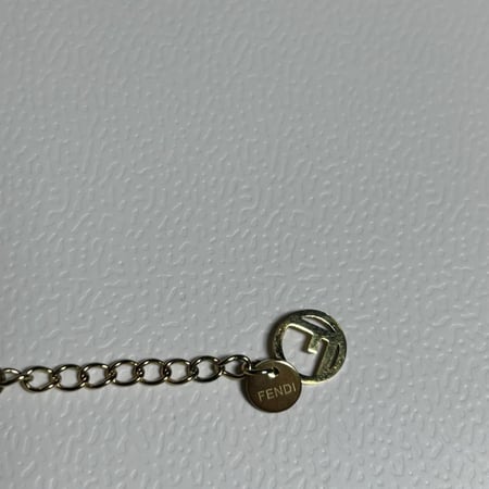 أسوارة فندي معدن ذهبي