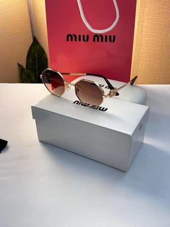 نظارة MIU MIU - ملون